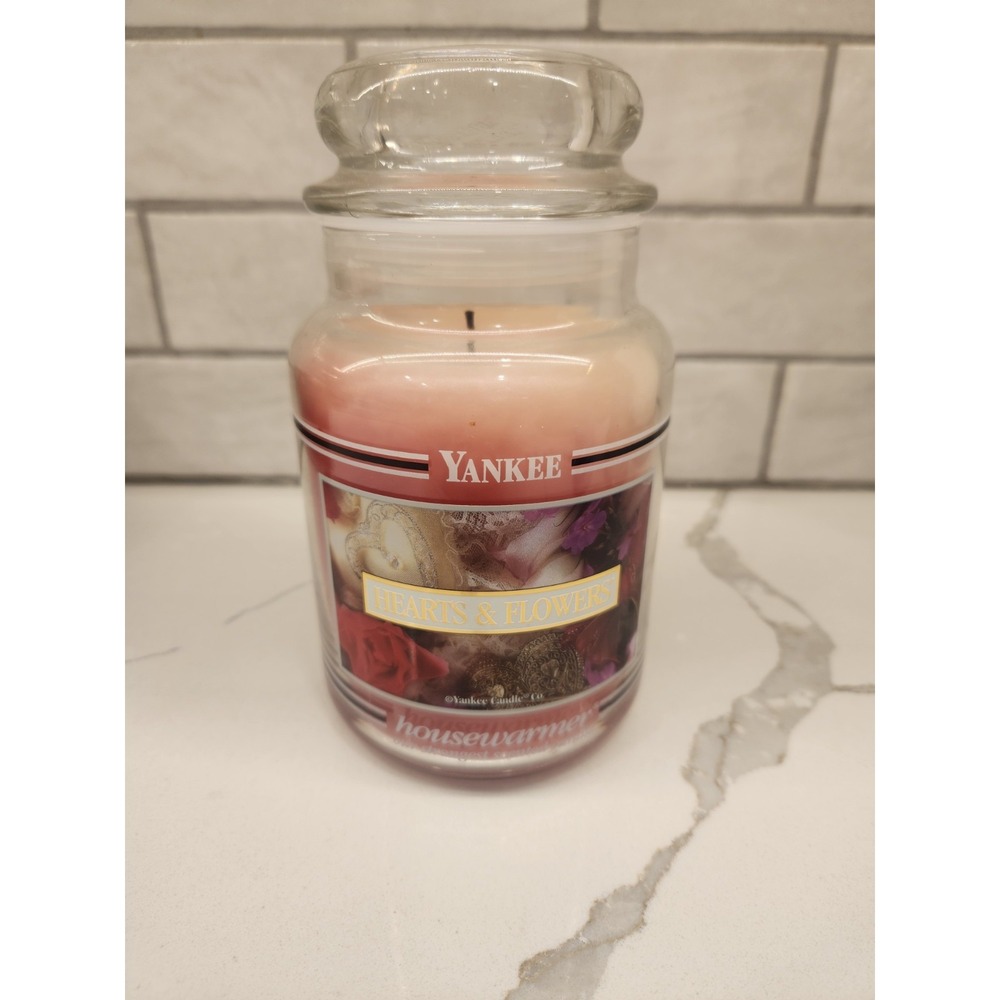 Vintage Yankee Candle Hearts & Flowers Black Band 22 oz Retired Jar Candle